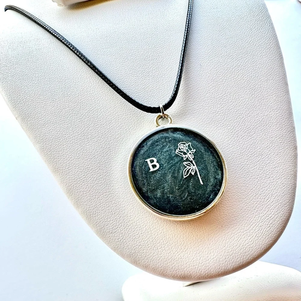 Personalized Pendant Necklace